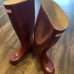 HUNTER raspberry tall rain boots
